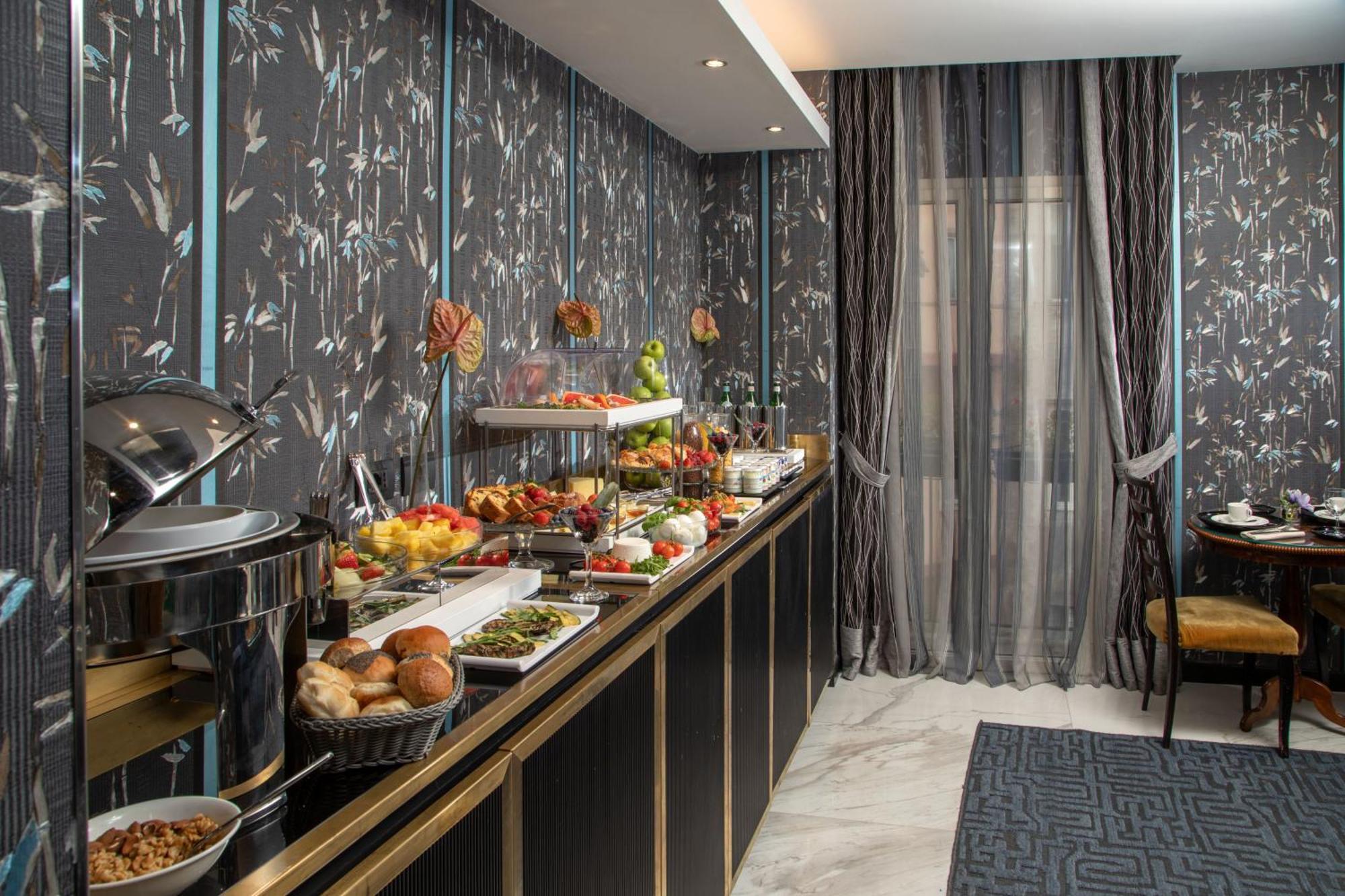 The Inn At The Spanish Steps Luxury Collection - Mario De' Fiori Home Rome Exterior photo